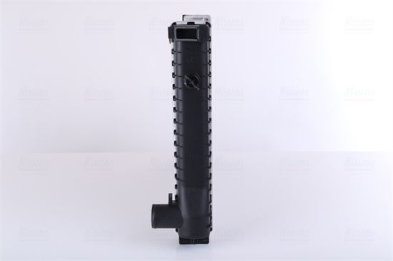 Obrázok Chladič motora NISSENS  60796A