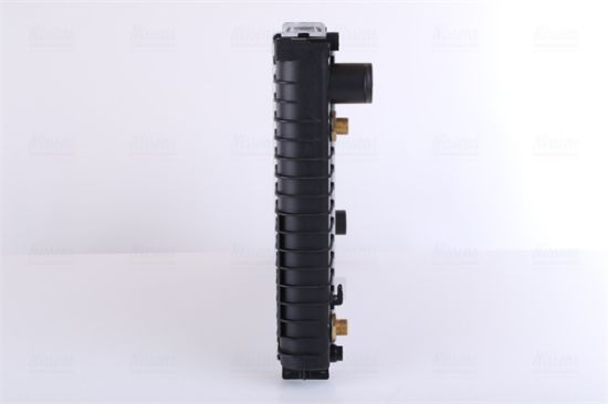 Obrázok Chladič motora NISSENS  60796A