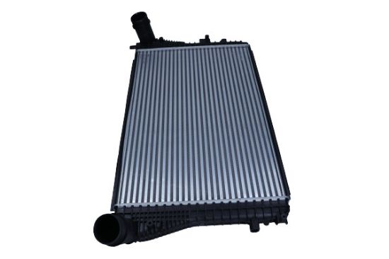 Obrázok Chladič plniaceho vzduchu MAXGEAR  AC695060