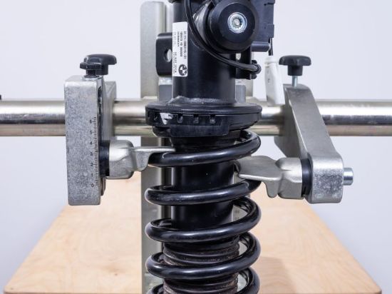 Obrázok Prítlačný tanier, zariadenie na stlačenie prużiny HAZET Universal tensioning jaw adjustable 49033