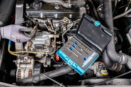 Obrázok Sada zavitnikov, zeraviaca sviecka HAZET Glow plug repair set 4760M8X19